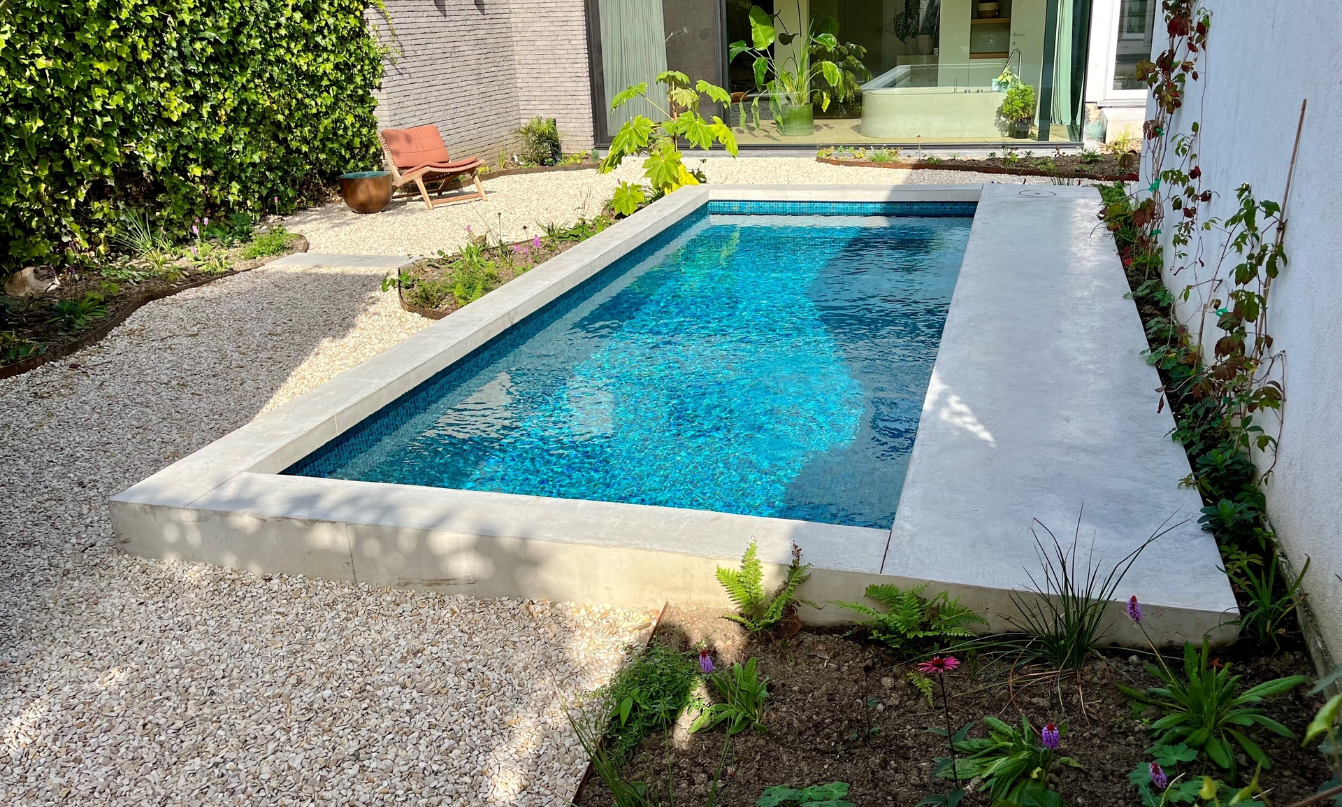 HDB Pools | Pool lined with mosaic
